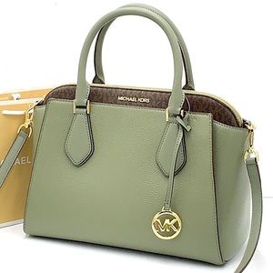 th core signature satchel